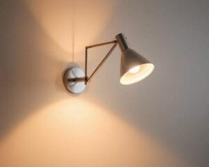 Design wandlamp met verstelbare armen