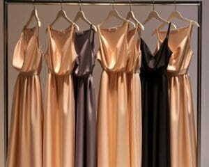 Prada satijnen jurken: Voor een minimalistische glamour