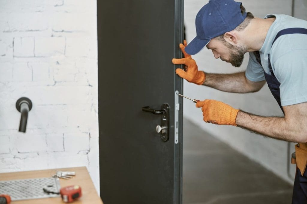 Wat kost een slotenmaker in Wilrijk bij spoedhulp?